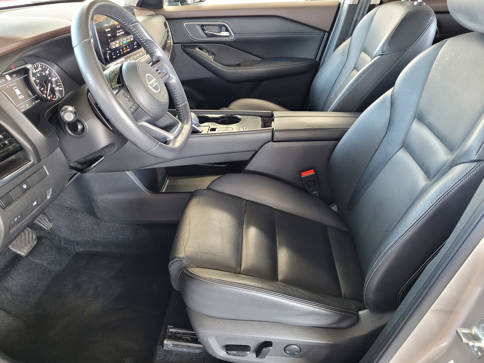 2021 Nissan Rogue SL photo 17