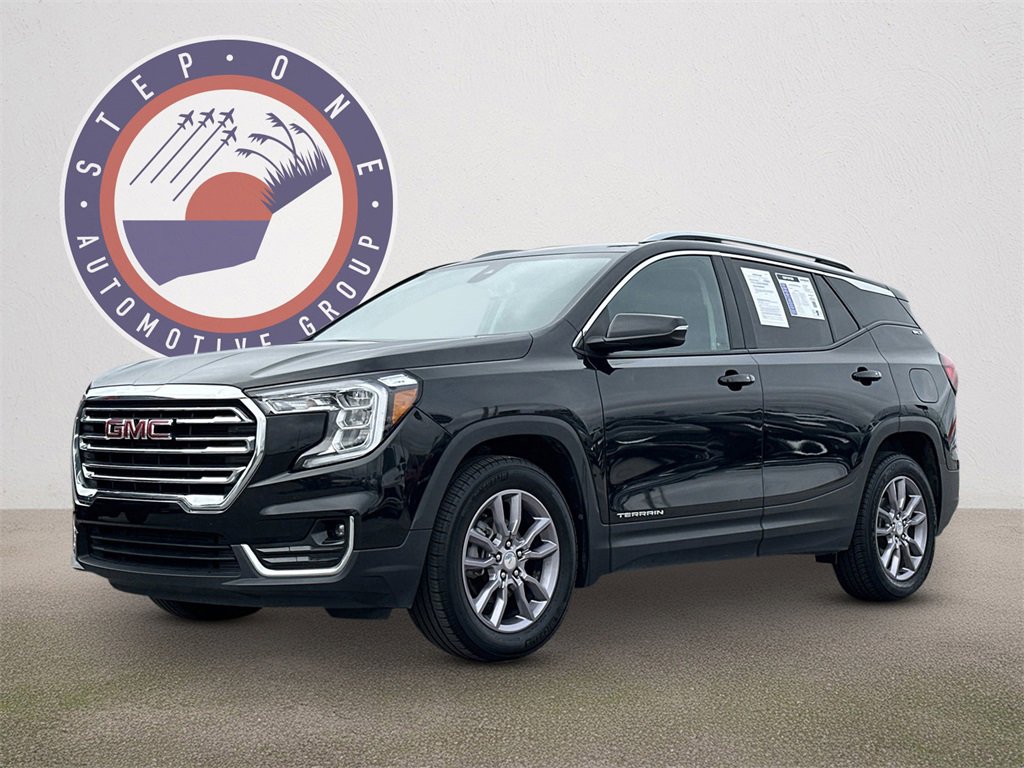 2023 GMC Terrain SLT's photo