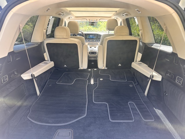 2022 Mercedes Benz GLS 450 4MATIC photo 16