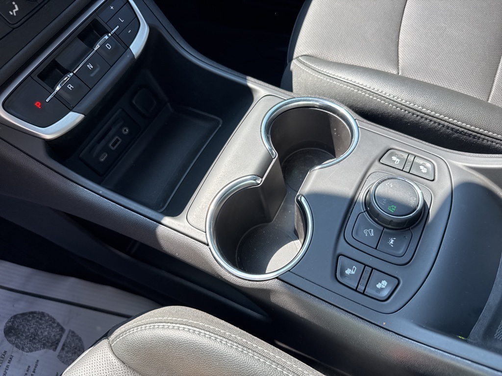 2024 Gmc Terrain SLT photo 24