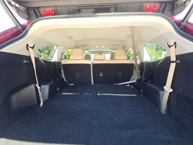 2021 Toyota Highlander XLE photo 12