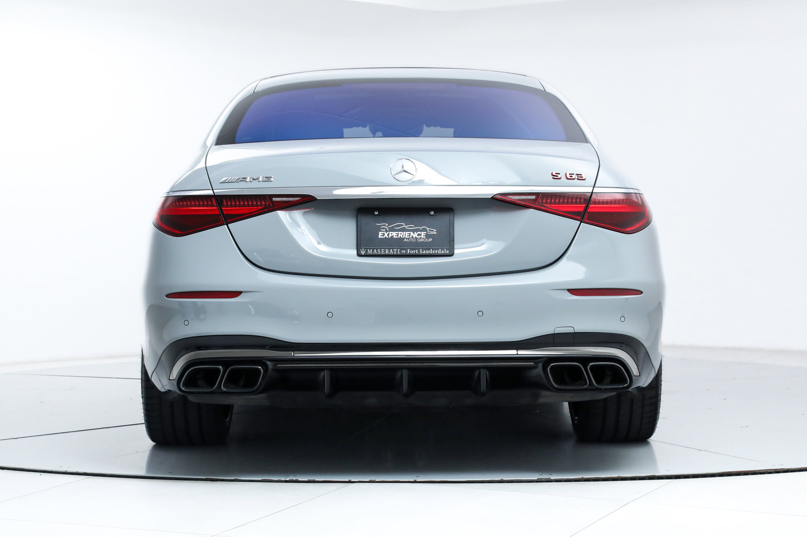 2024 Mercedes Benz S AMG 63 E PERFORMANCE photo 3