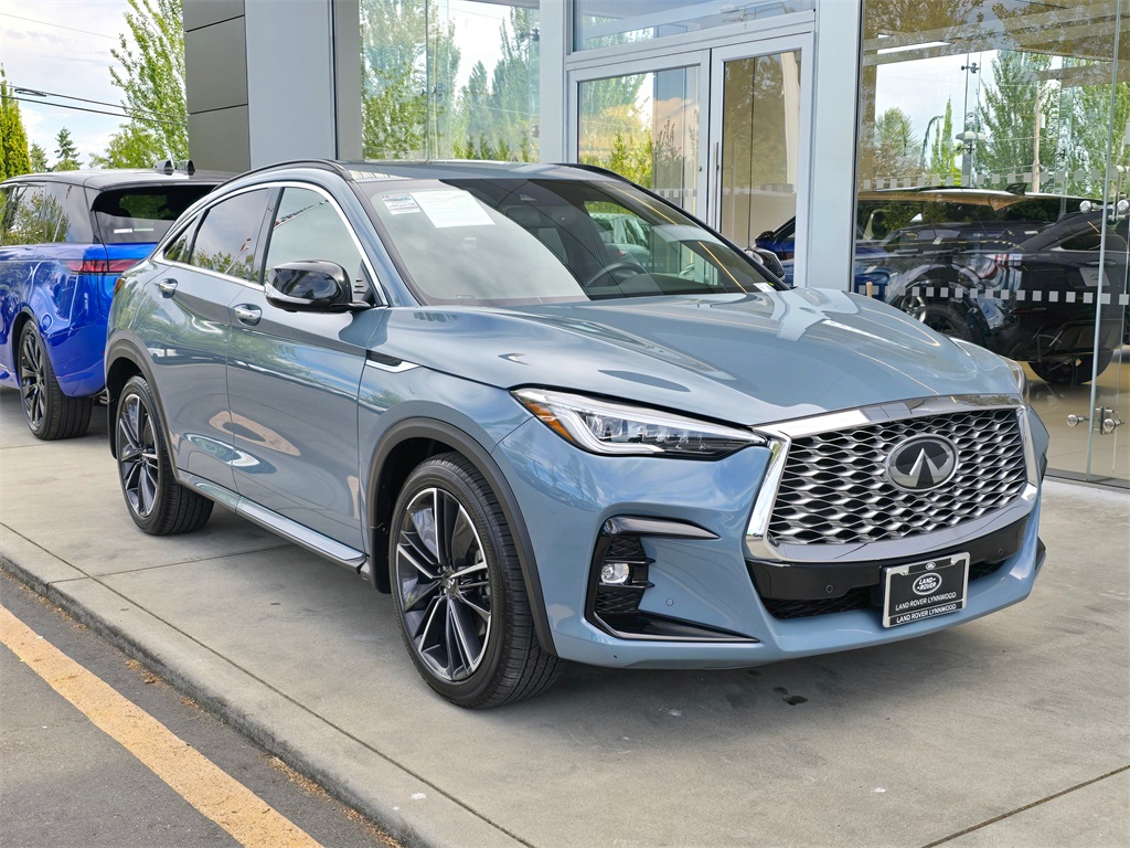 2022 Infiniti QX55 Essential photo 8