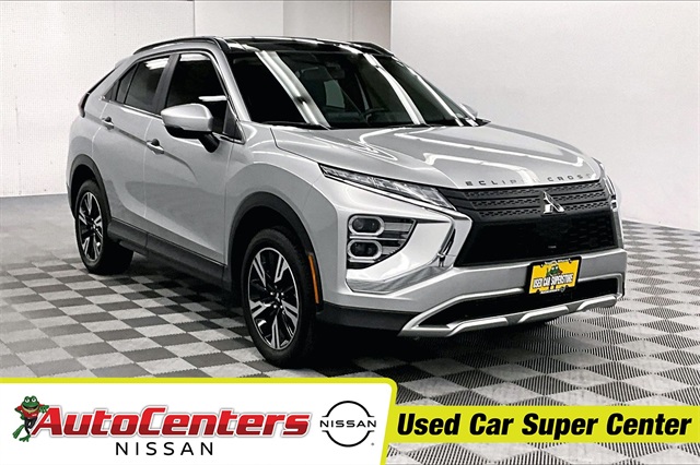2024 Mitsubishi Eclipse Cross SE's photo