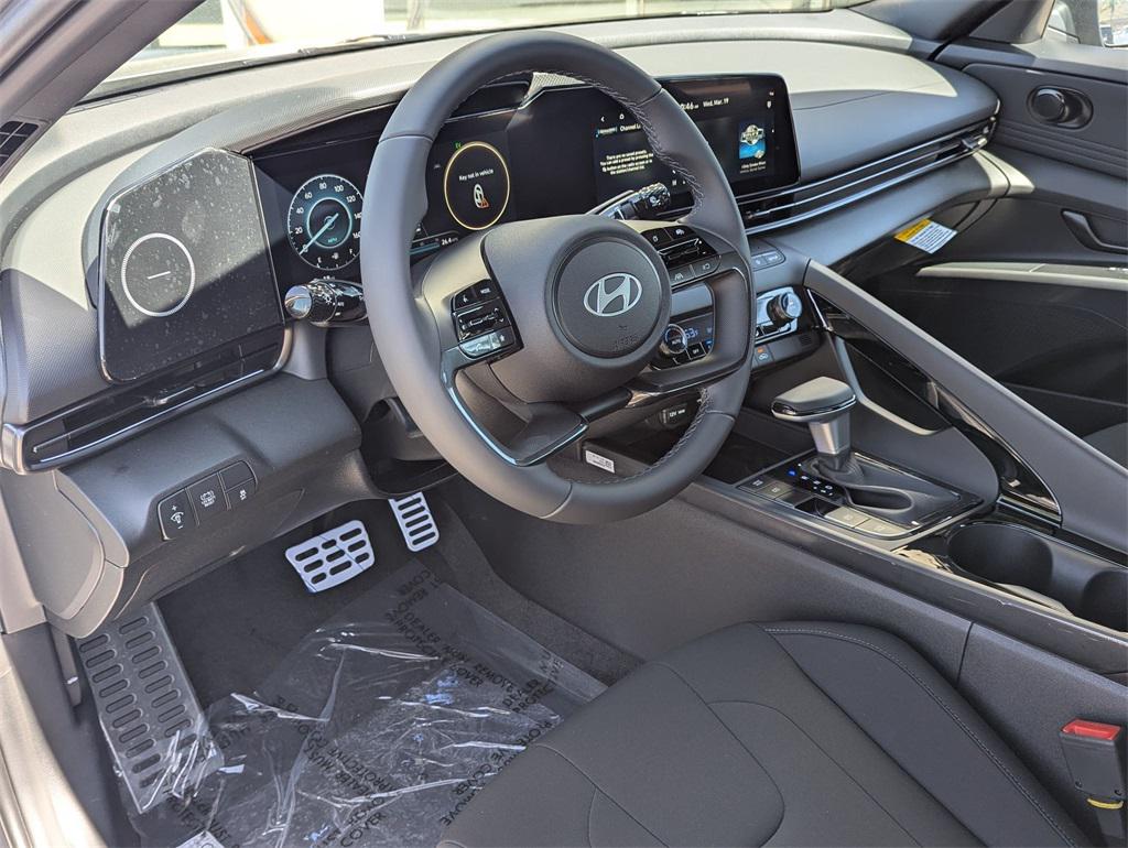 2025 Hyundai Elantra Hybrid SEL Sport photo 14