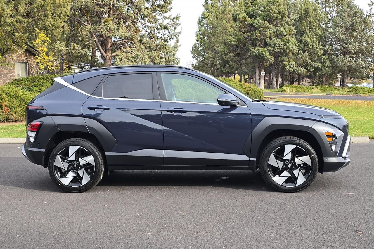 2026 Hyundai Kona Limited photo 3