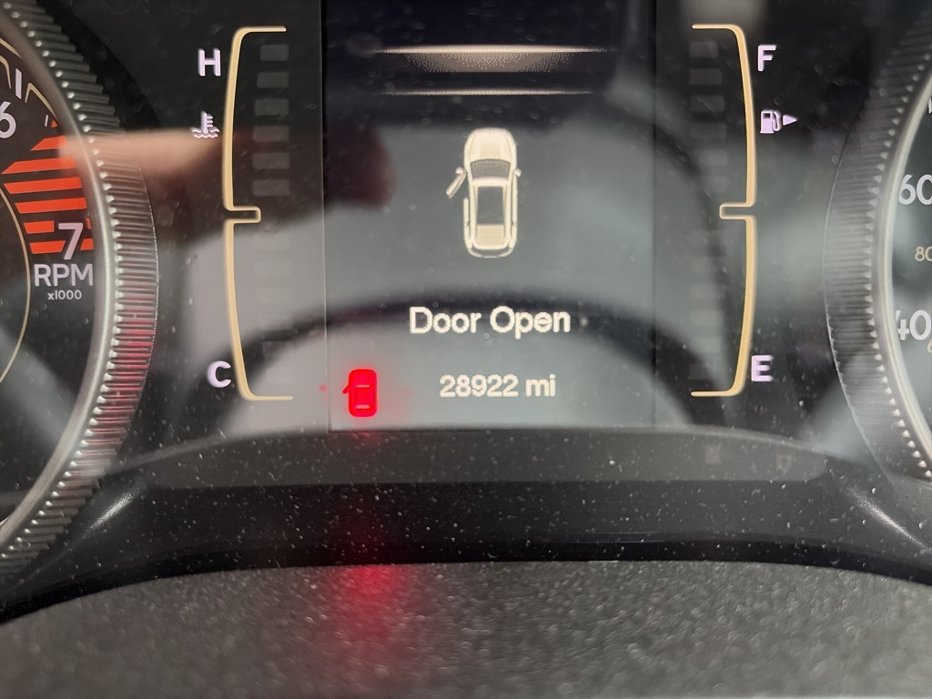 2018 Jeep Cherokee Latitude photo 2