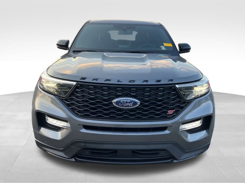 2022 Ford Explorer ST photo 7