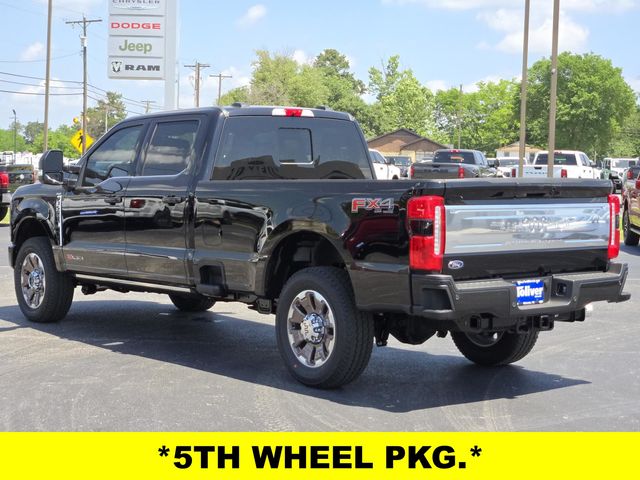 2025 Ford F-350 King Ranch photo 3