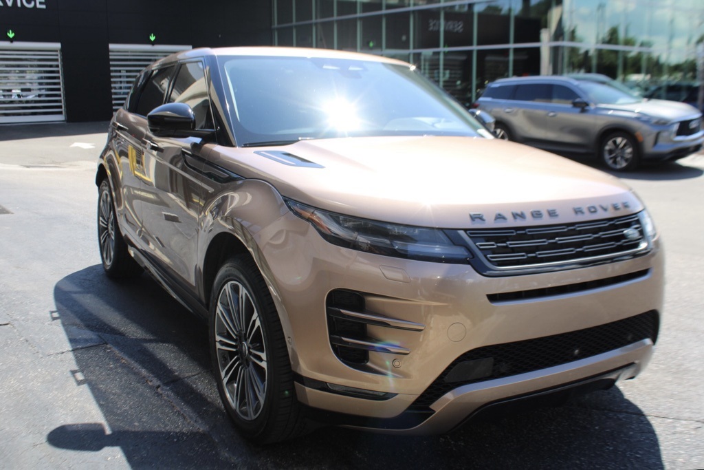 2024 Land Rover Range Rover Evoque Dynamic SE photo 8