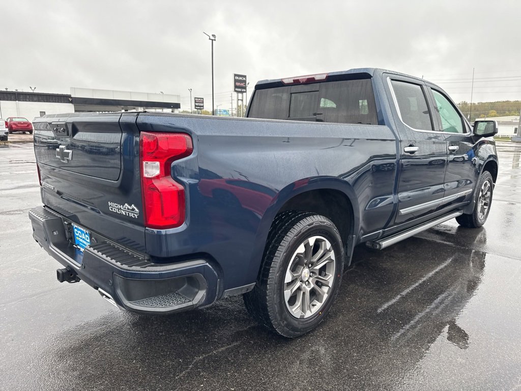 2022 Chevrolet Silverado 1500 High Country photo 3