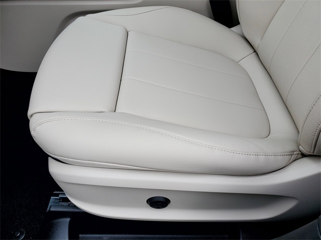 2025 Mercedes Benz GLA 250 4MATIC photo 8