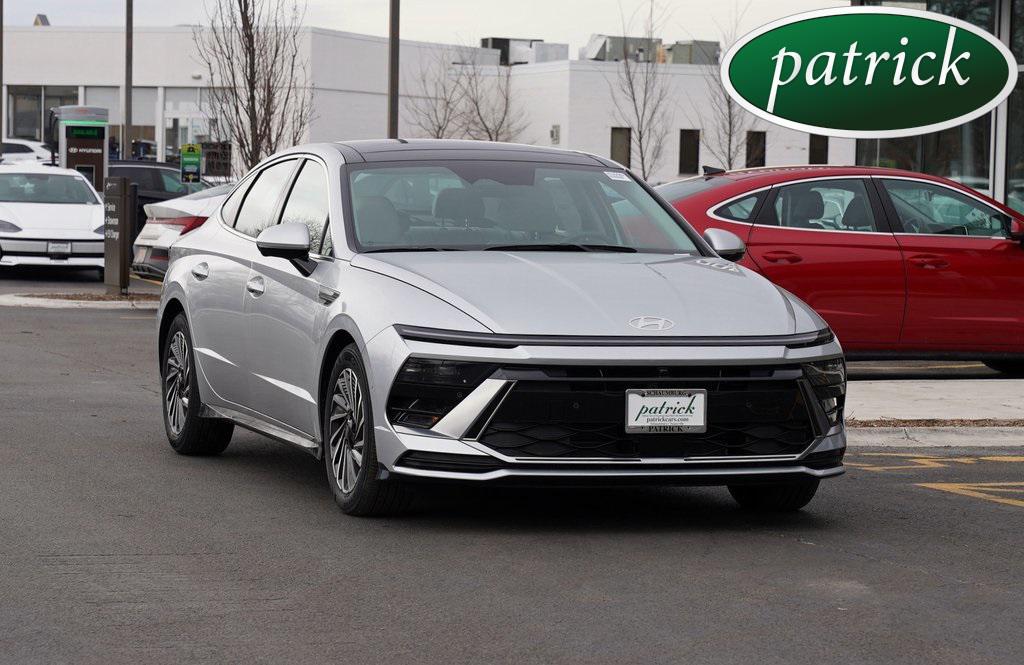 2025 Hyundai Sonata Hybrid Limited's photo