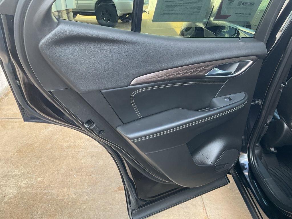 2023 Buick Envision Avenir photo 22