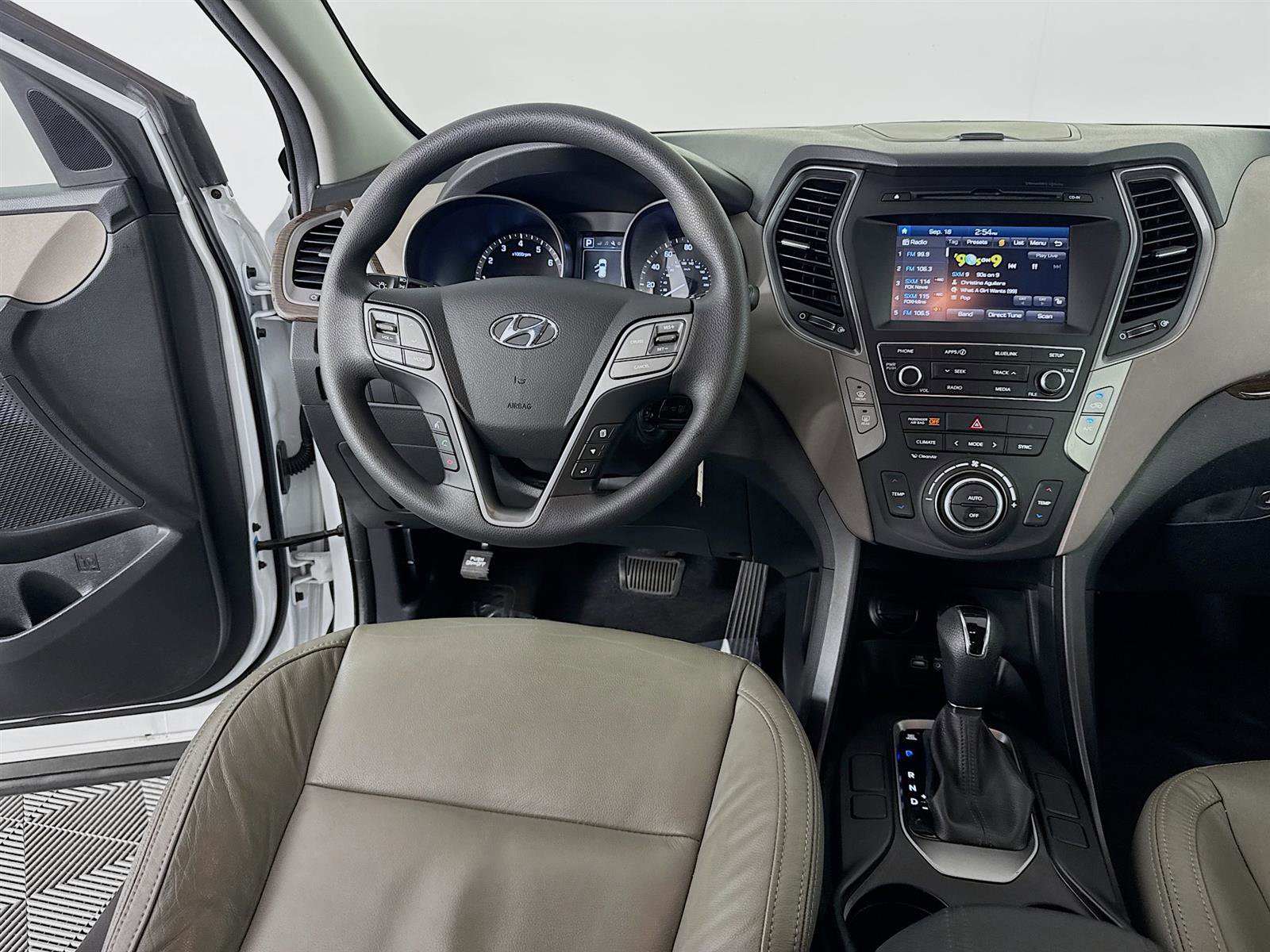 2017 Hyundai Santa Fe Sport Base photo 19