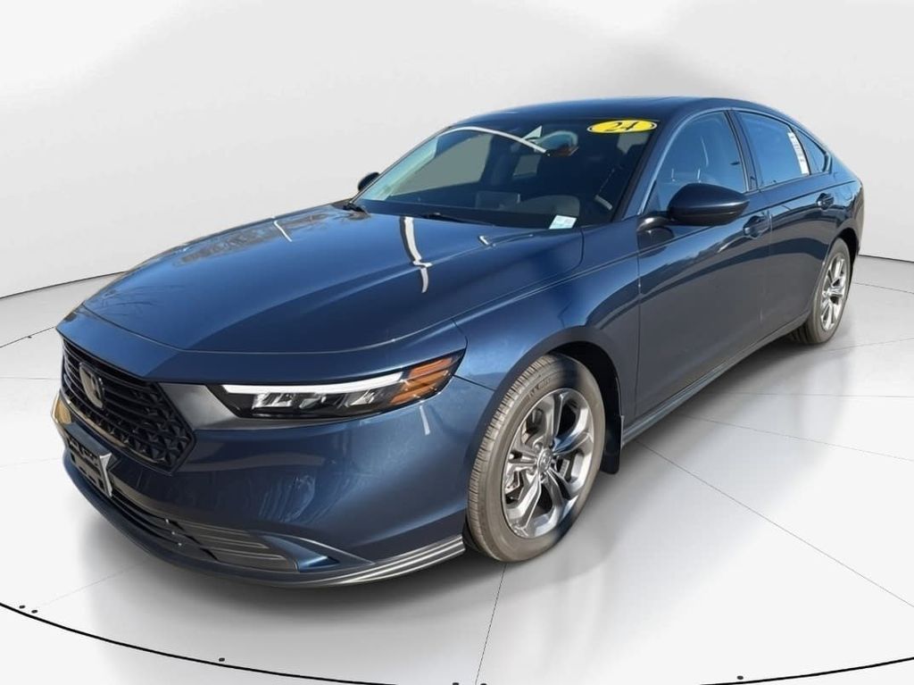 2024 Honda Accord EX's photo