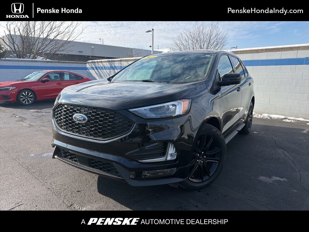 2023 Ford Edge ST-Line's photo