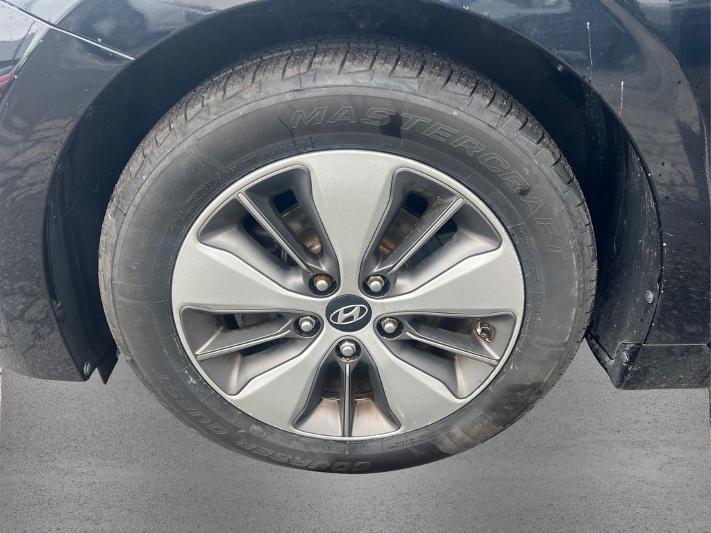 2018 Hyundai Ioniq Plug-In Hybrid photo 8