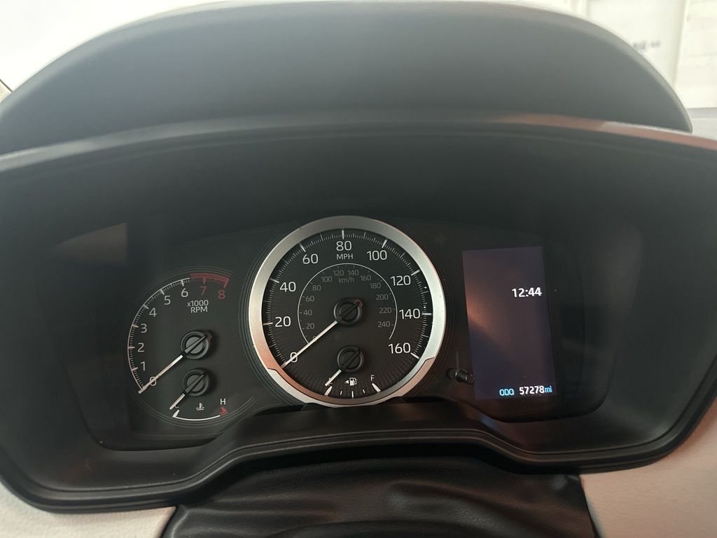 2022 Toyota Corolla LE photo 12