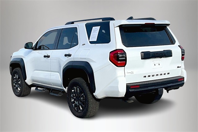 2025 Toyota 4Runner SR5 photo 4