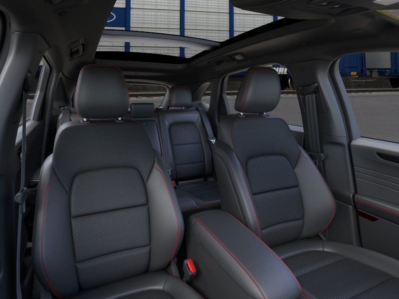 2025 Ford Escape ST-Line photo 6