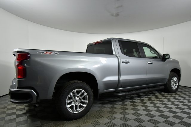 2025 Chevrolet Silverado 1500 RST photo 3