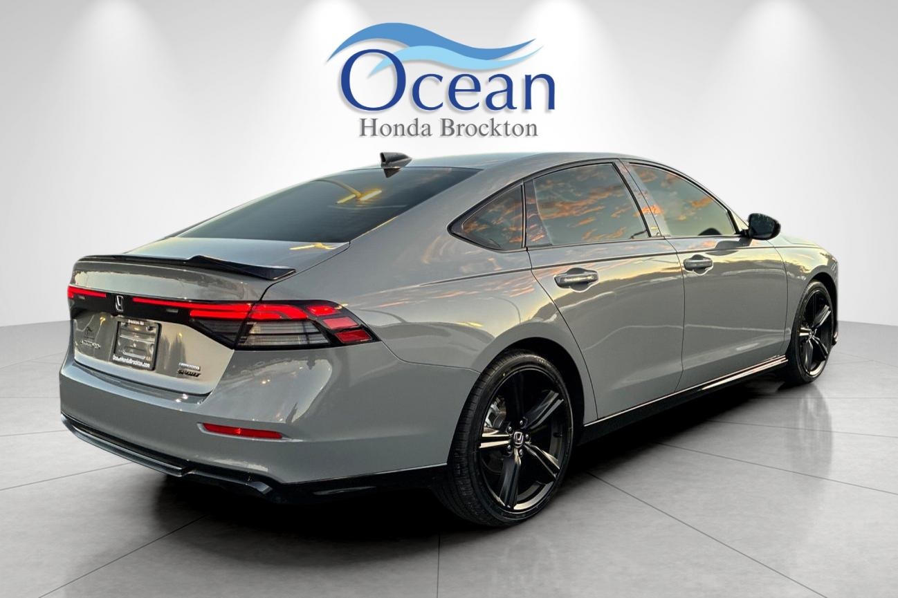 2024 Honda Accord Hybrid Sport-L photo 3