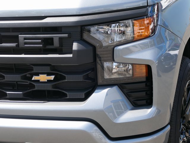2026 Chevrolet Silverado 1500 Custom photo 9