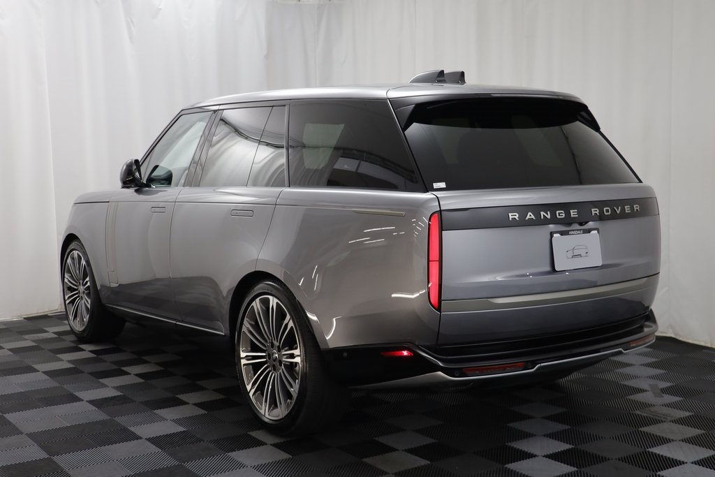 2025 Land Rover Range Rover SE photo 14
