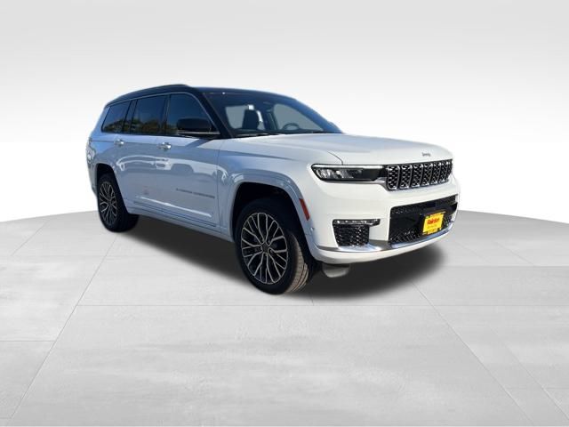 2025 Jeep Grand Cherokee L Summit Reserve's photo