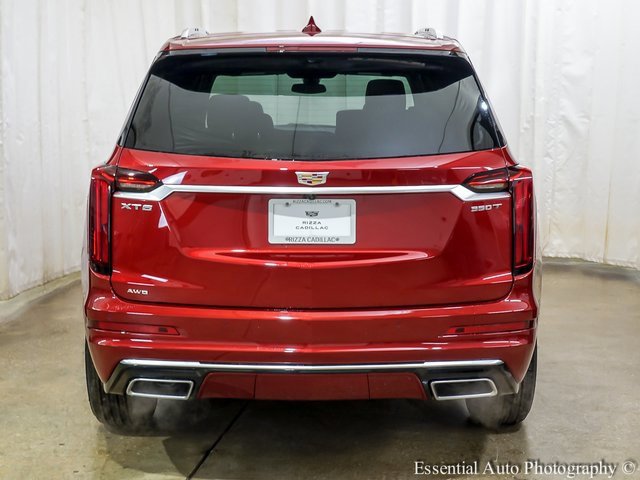 2025 Cadillac XT6 Luxury photo 5