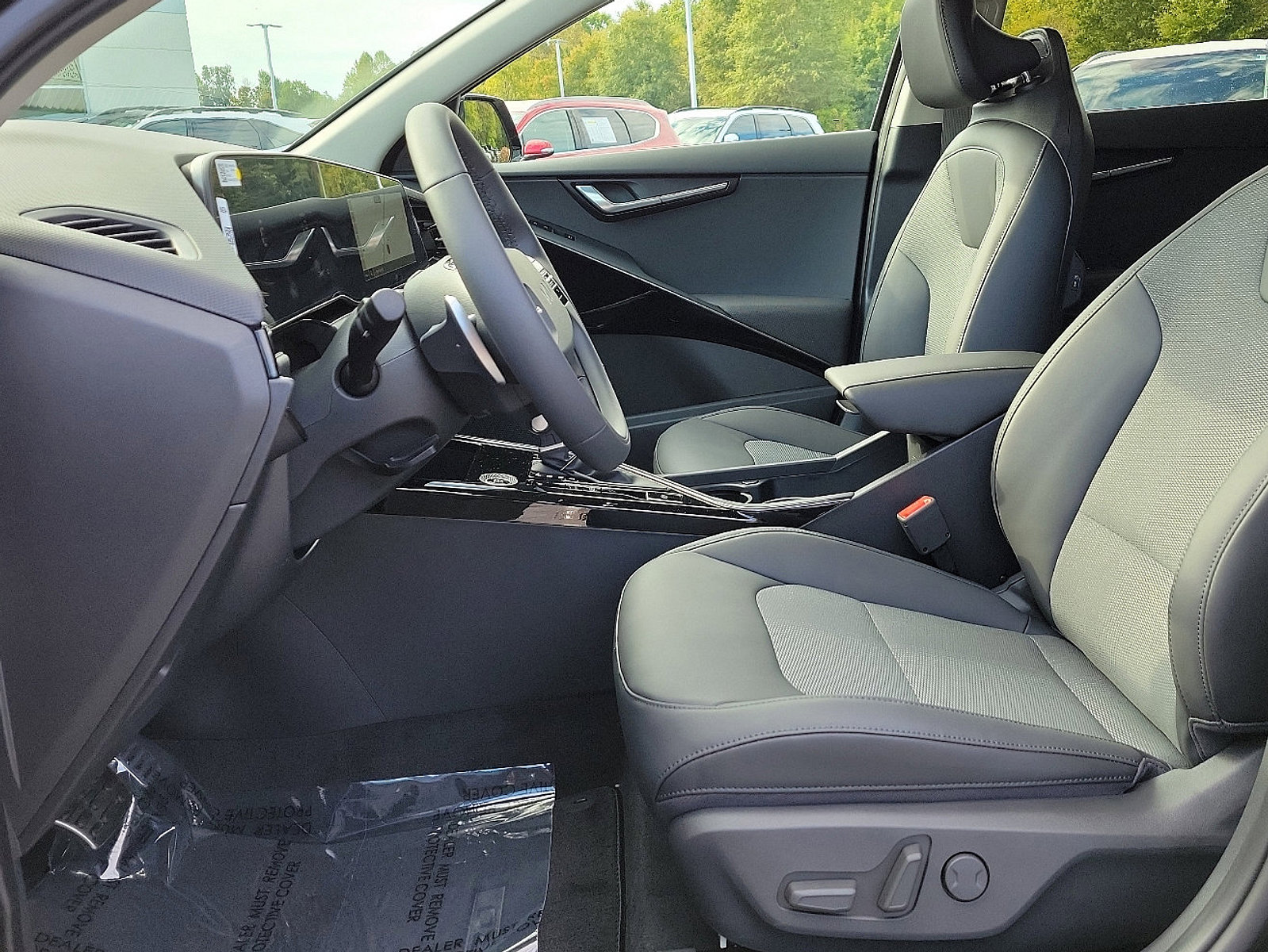2025 Kia Niro EX Touring photo 7