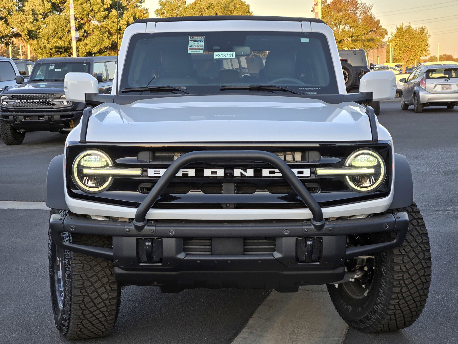 2024 Ford Bronco Outer Banks photo 2