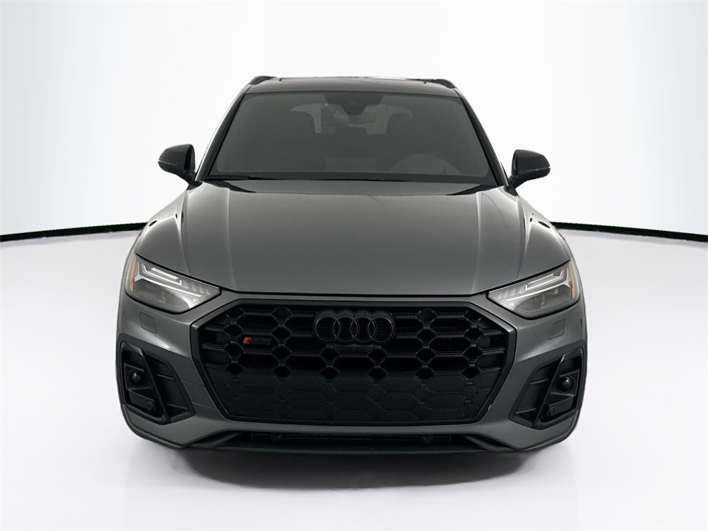 2024 Audi SQ5 Prestige photo 2