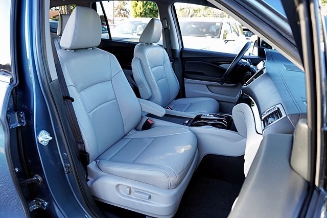 Used 2022 Blue Honda Touring image 11