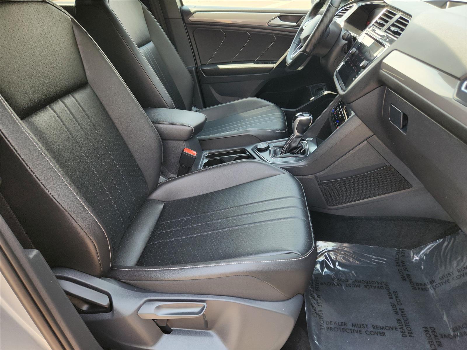2022 Volkswagen Tiguan SE R-Line Black photo 8
