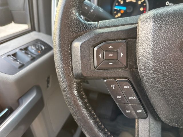 2016 Ford F-150 XLT photo 13