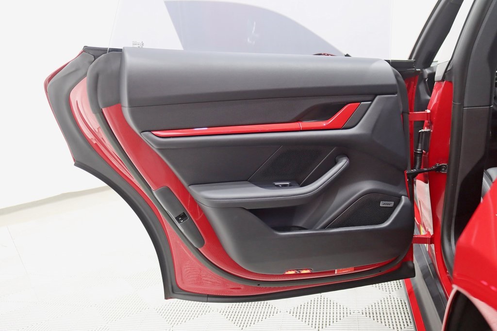 2023 Porsche Taycan 4S photo 32