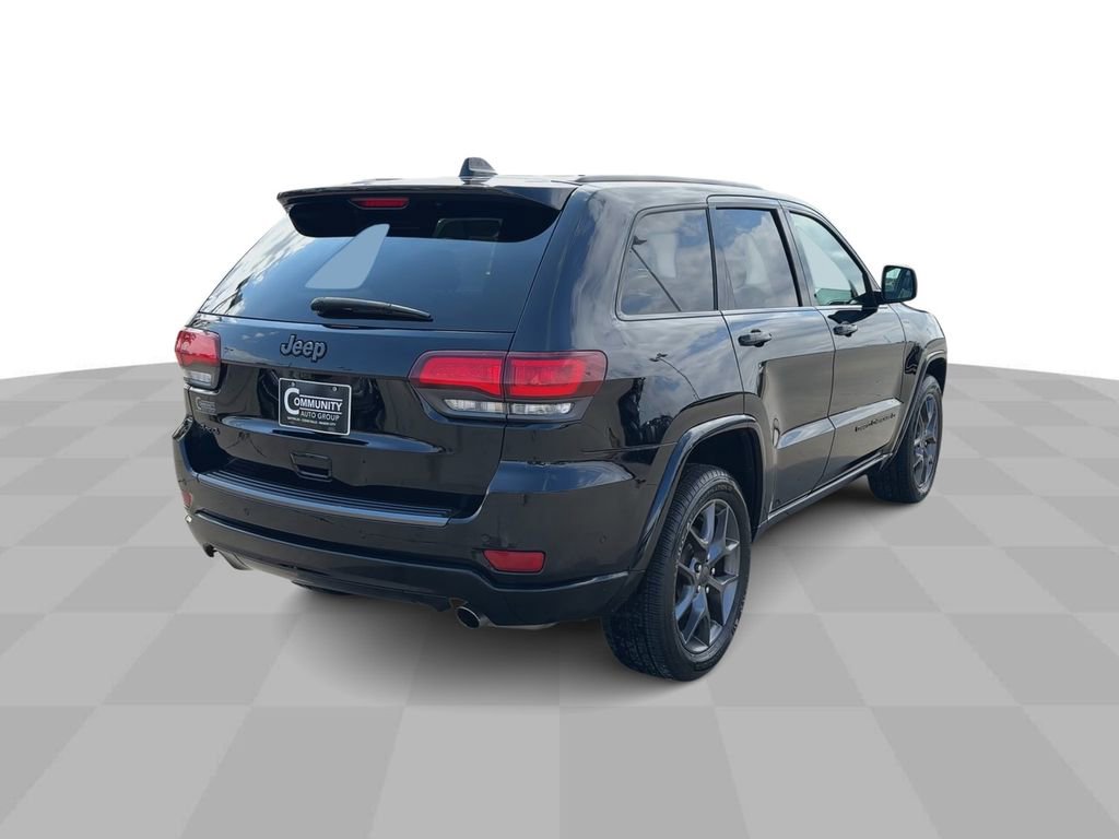 2021 Jeep Grand Cherokee Anniversary Edition photo 5