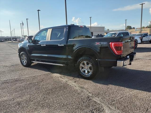2021 Ford F-150 XLT photo 2