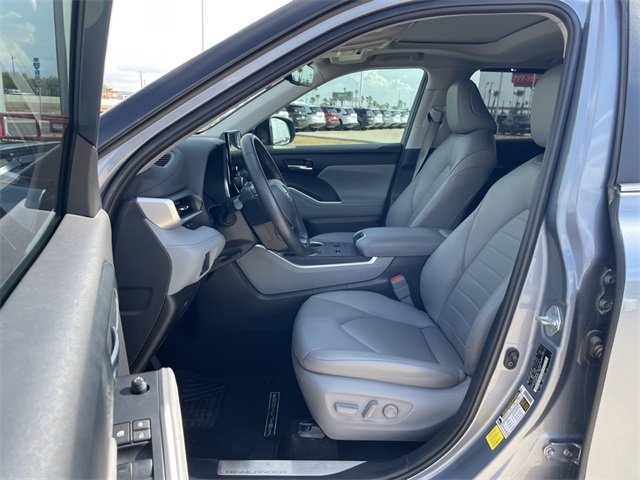 2023 Toyota Highlander Limited photo 14