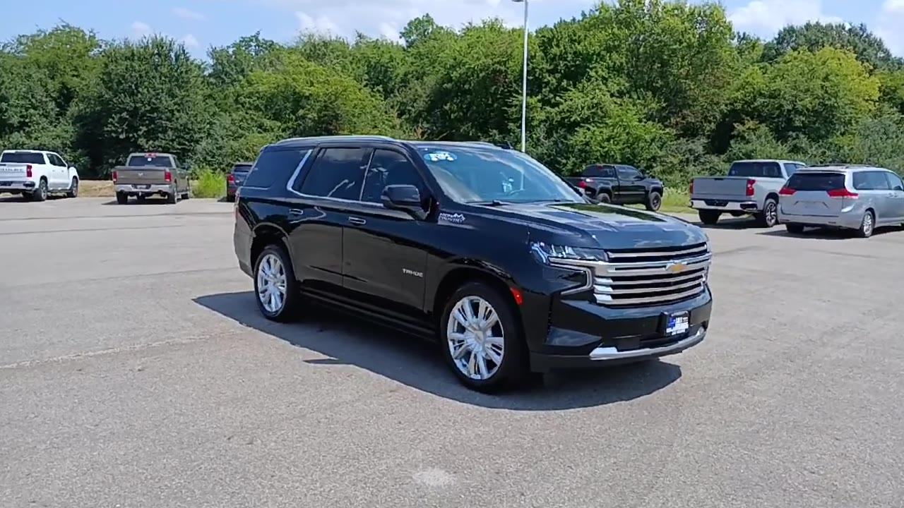 2024 Chevrolet Tahoe High Country photo 2