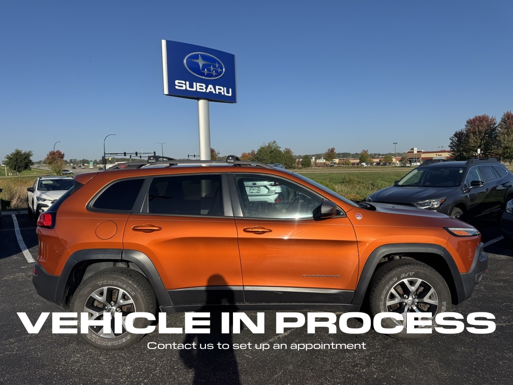 Used 2016 Jeep Cherokee Trailhawk with VIN 1C4PJMBS7GW242227 for sale in Rochester, Minnesota