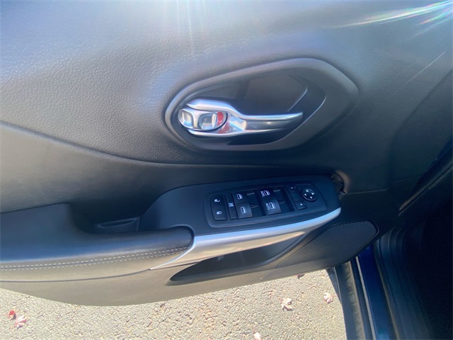 2018 Jeep Cherokee Latitude photo 4