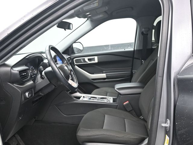 2022 Ford Explorer XLT photo 4