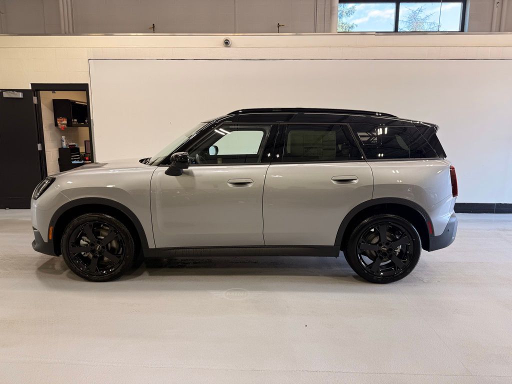 Used 2025 MINI Countryman S with VIN WMZ23GA09S7T53290 for sale in Golden Valley, Minnesota