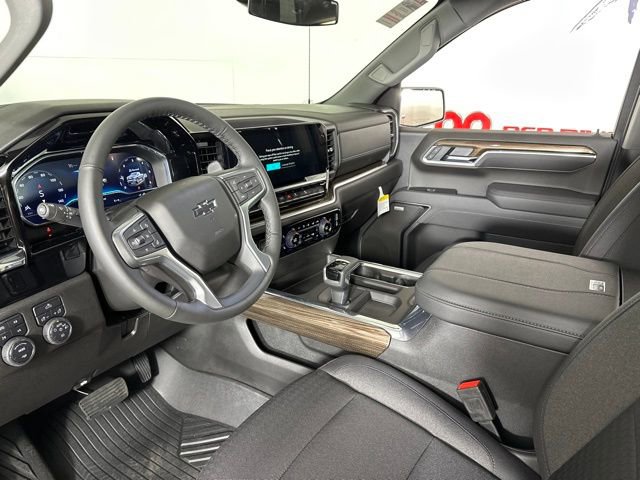 2025 Chevrolet Silverado 1500 RST photo 13