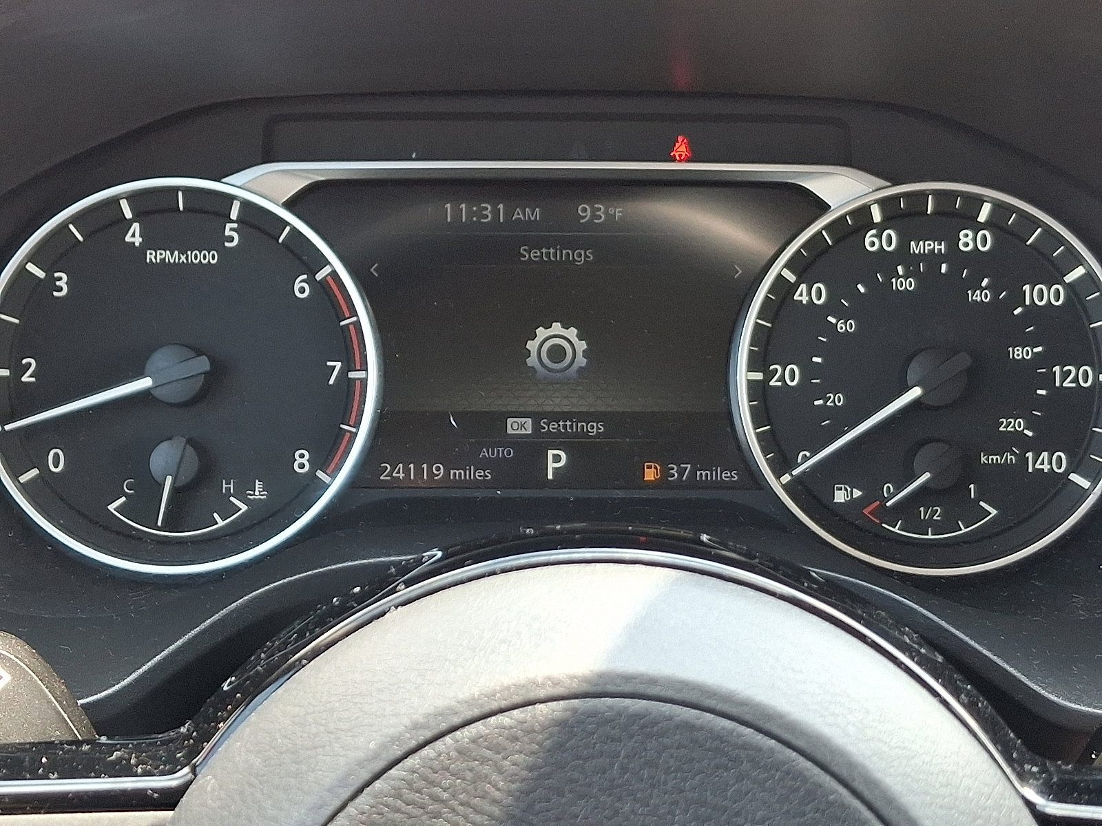2023 Nissan Rogue SV photo 18