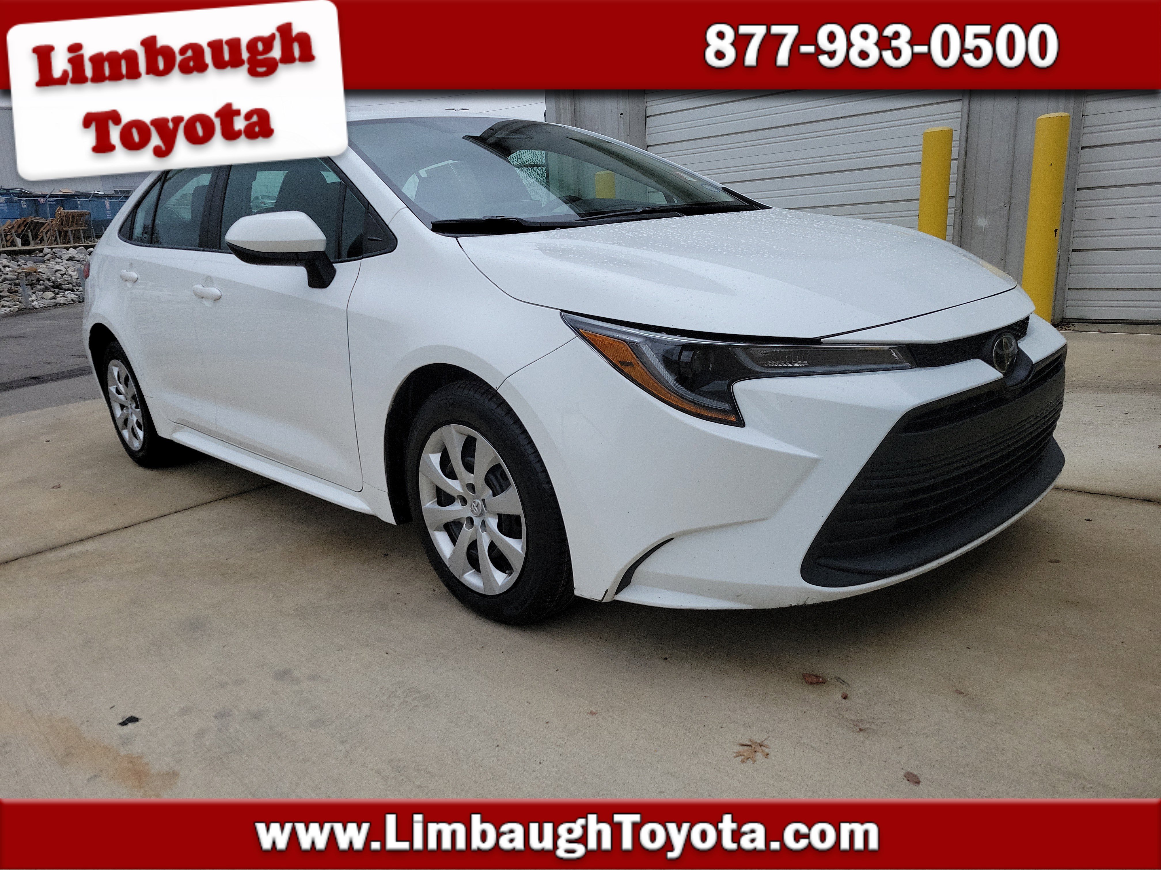 2023 Toyota Corolla LE's photo