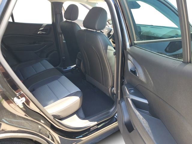 2025 Chevrolet Trax LT photo 21